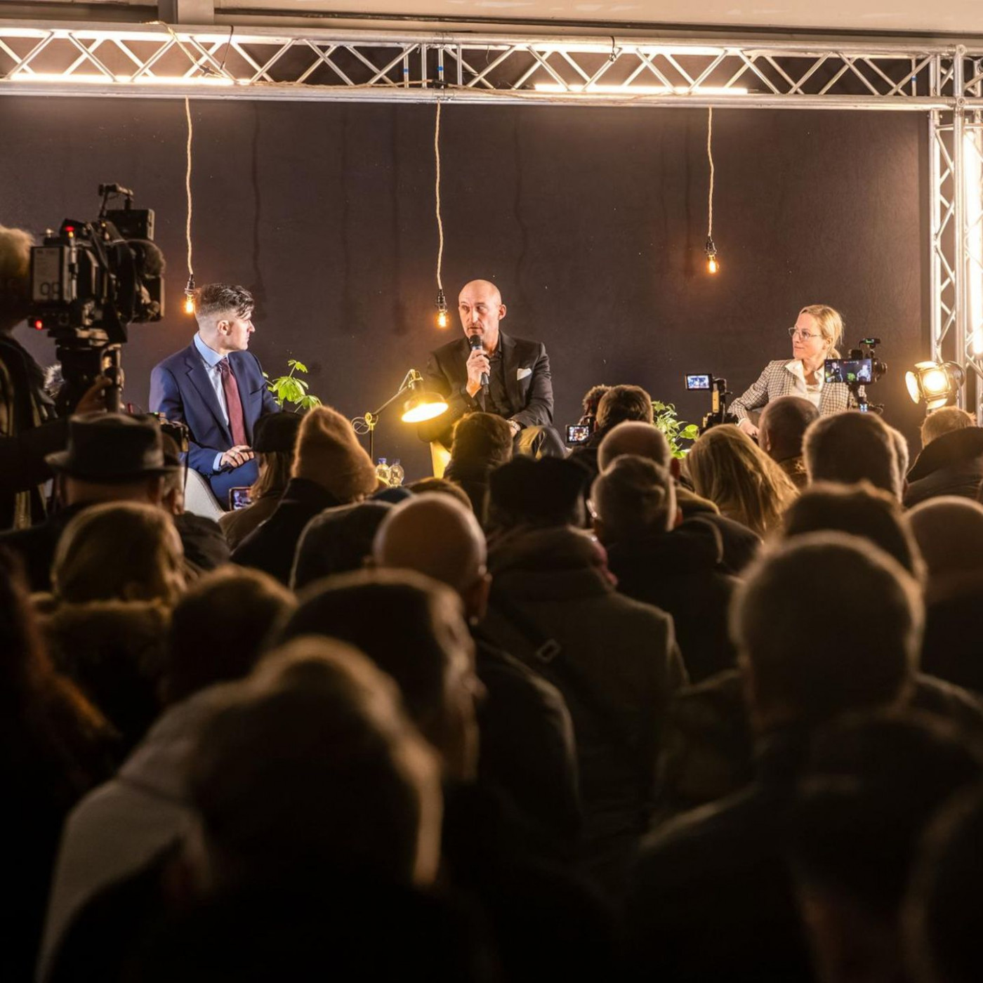 Je heftiger die These, desto gr&ouml;&szlig;er der Applaus der AfD-Anh&auml;nger