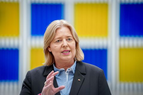 Kommission f&uuml;r kompletten Umbau des Sozialstaats