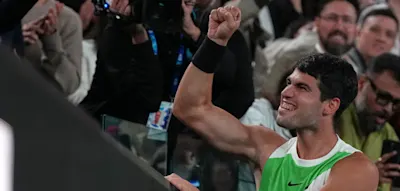 Triumph in Melbourne &ndash; Alcaraz schreibt Tennis-Geschichte