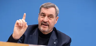 &bdquo;Eine Stunde mehr Arbeit in der Woche ist wirklich nicht zu viel verlangt&ldquo;, findet&nbsp;S&ouml;der