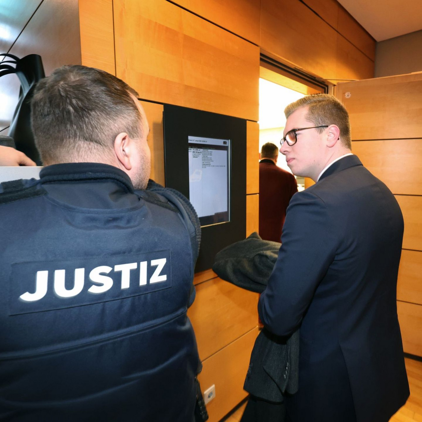 Geldstrafe f&uuml;r Halemba wegen Geldw&auml;sche und N&ouml;tigung