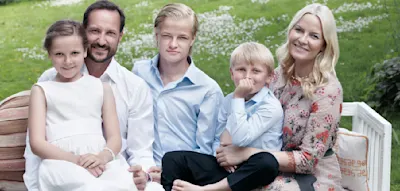 Das norwegische K&ouml;nigshaus liegt in Tr&uuml;mmern