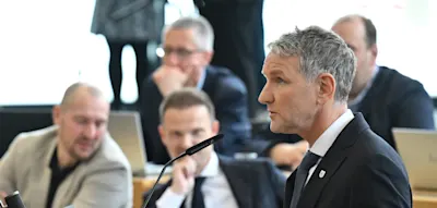 H&ouml;cke wiederholt SA-Losung in Th&uuml;ringer Landtag &ndash;&nbsp;Polizei leitet Ermittlungen ein