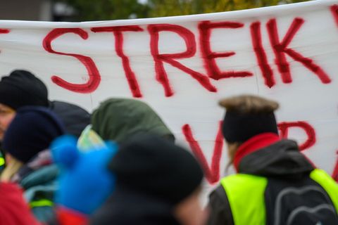 Verdi k&uuml;ndigt versch&auml;rfte Warnstreiks an