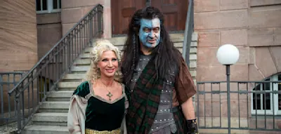 S&ouml;der pr&auml;sentiert neues Faschings-Kost&uuml;m &ndash;&nbsp;&bdquo;Ein bisschen wie Bayern und Berlin&ldquo;