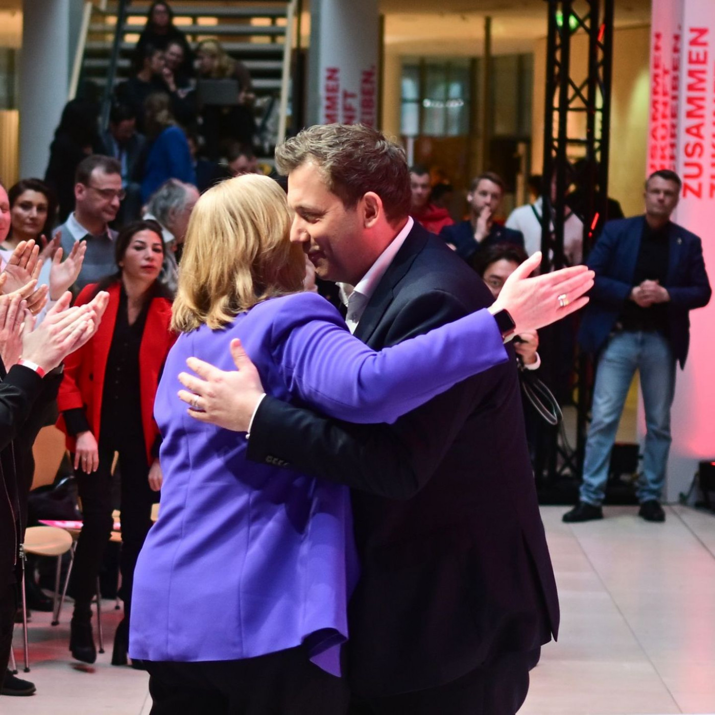 Sozialstart und neue Weltordnung: SPD arbeitet an Programm