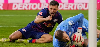 Zwei Tore und ein beinahe folgenschweres Handspiel &ndash; Baumgartner im Fokus