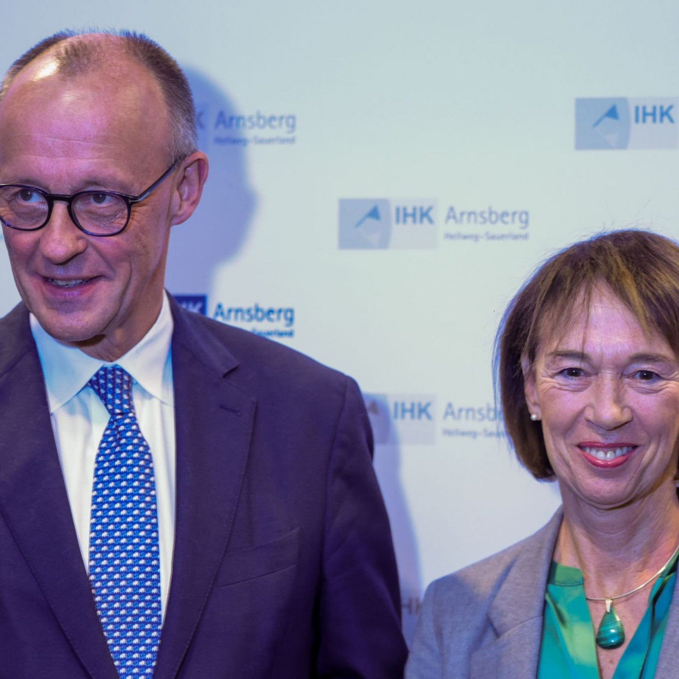 Sturz bei Radtour mit Kanzler: Charlotte Merz in Klinik