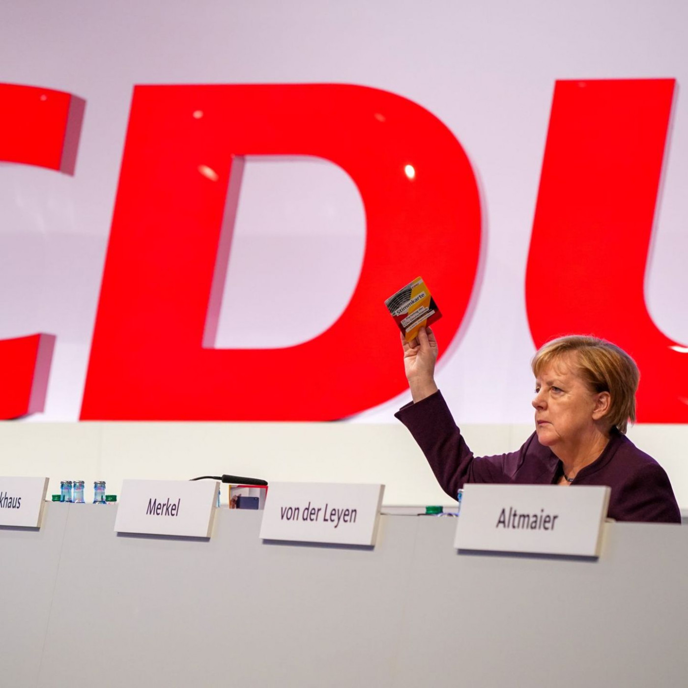 Merkel erstmals seit Kanzlerschaft bei einem CDU-Parteitag