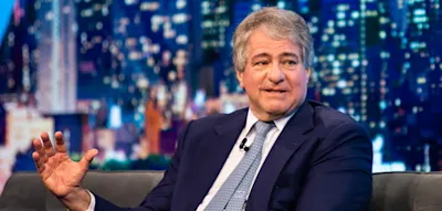 Wie Epstein-Opfer vergeblich versuchten, einen Epstein-Vertrauten vor Gericht zu ziehen