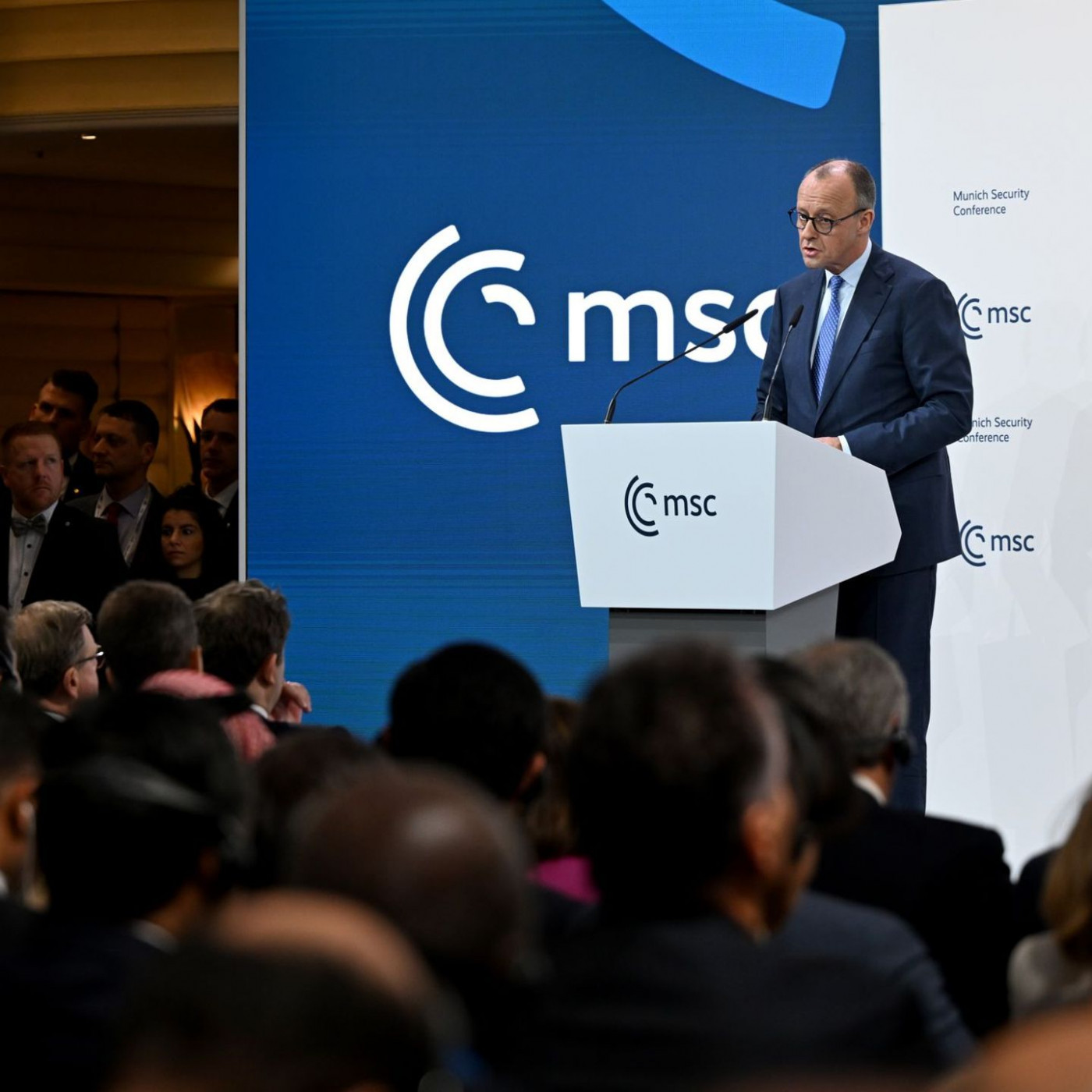 Merz und Macron reden &uuml;ber m&ouml;glichen europ&auml;ischen Atomschirm