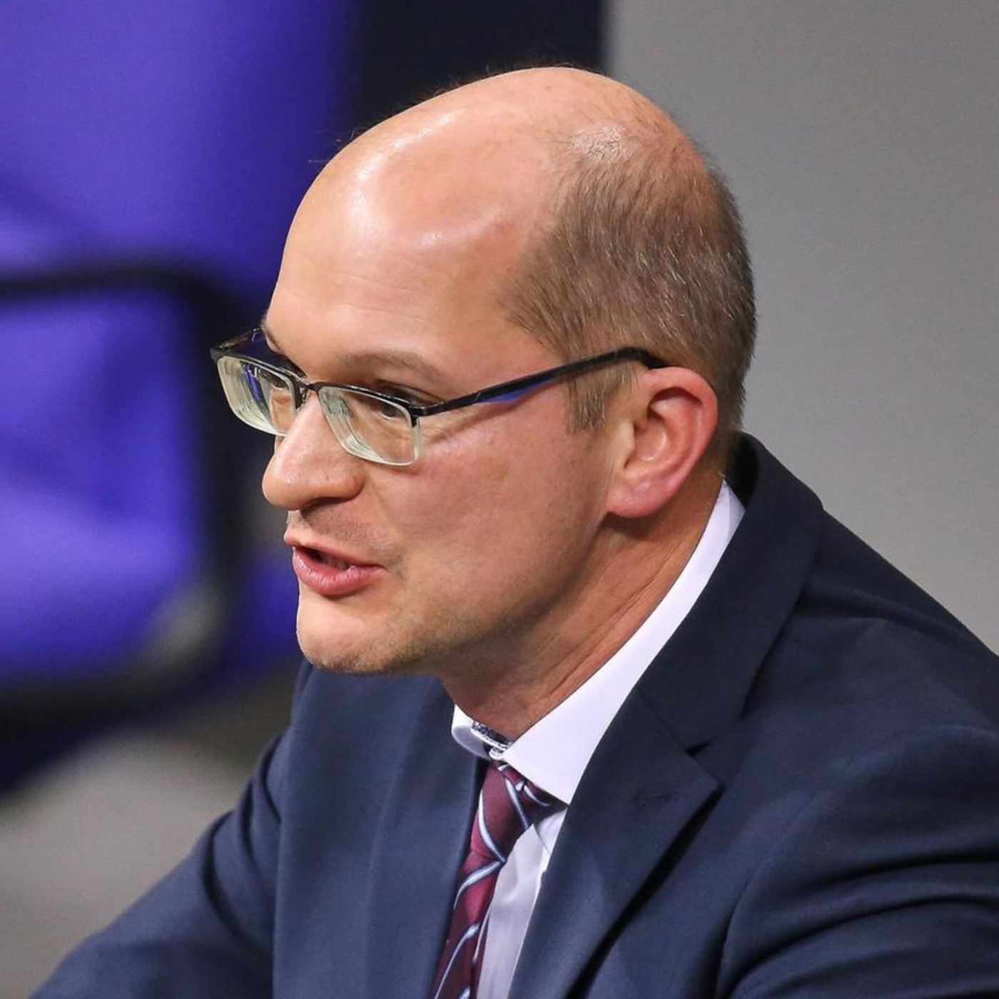 &Uuml;ber-Kreuz-Anstellungen: Th&uuml;ringer AfD fordert sch&auml;rfere Regeln f&uuml;r Mitarbeiter