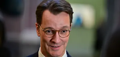 Inszeniertes &bdquo;Zufallstreffen&ldquo;? SPD kritisiert Hendrik W&uuml;st wegen Instagram-Video