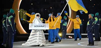 &bdquo;Jedes Recht auf Hass&ldquo; &ndash; Eine Russin trug das Schild der Ukraine ins Stadion