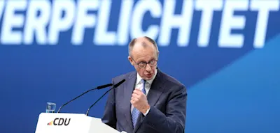 Merz verteidigt historische Neuverschuldung &ndash;&nbsp;und kritisiert AfD als &bdquo;Selbstbedienungsladen&ldquo;