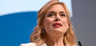 Kl&ouml;ckner kritisiert AfD und mahnt &bdquo;ordentlichen&ldquo; Umgang mit Steuergeld an