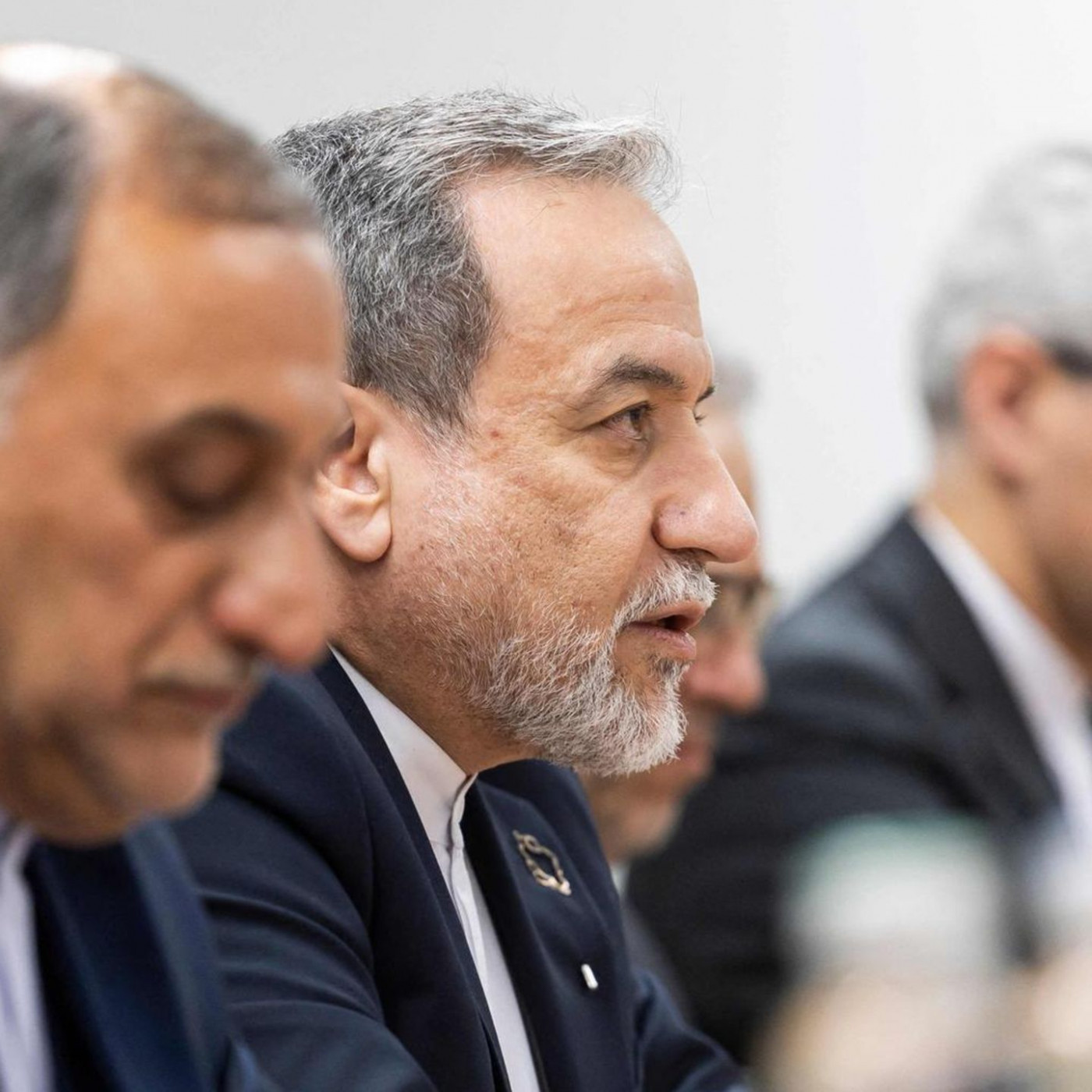 Iran laut Au&szlig;enminister auf Verhandlungen vorbereitet &ndash; und auf Krieg