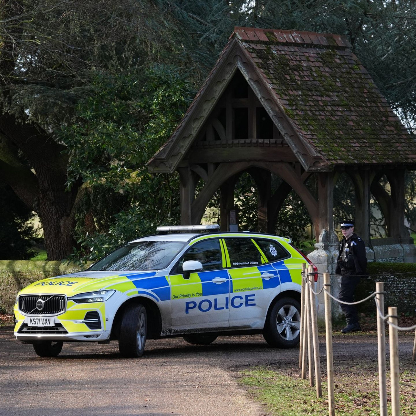 Polizei setzt Andrew-Ermittlungen in Schloss Windsor fort