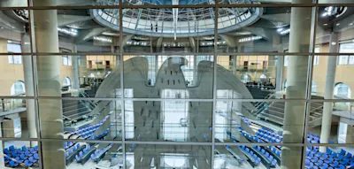 &Uuml;berkreuz-Anstellungen im Bundestag &ndash; Bericht &uuml;ber drei F&auml;lle bei der CDU