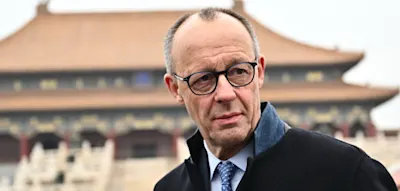 Merz besichtigt Verbotene Stadt &ndash; und hinterl&auml;sst ein Schiller-Zitat