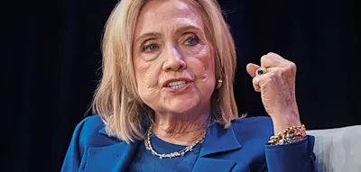 Clinton verlangt Trump-Anh&ouml;rung &bdquo;unter Eid&ldquo; &ndash; Republikaner dementieren &bdquo;Hexenjagd&ldquo; im Fall Epstein