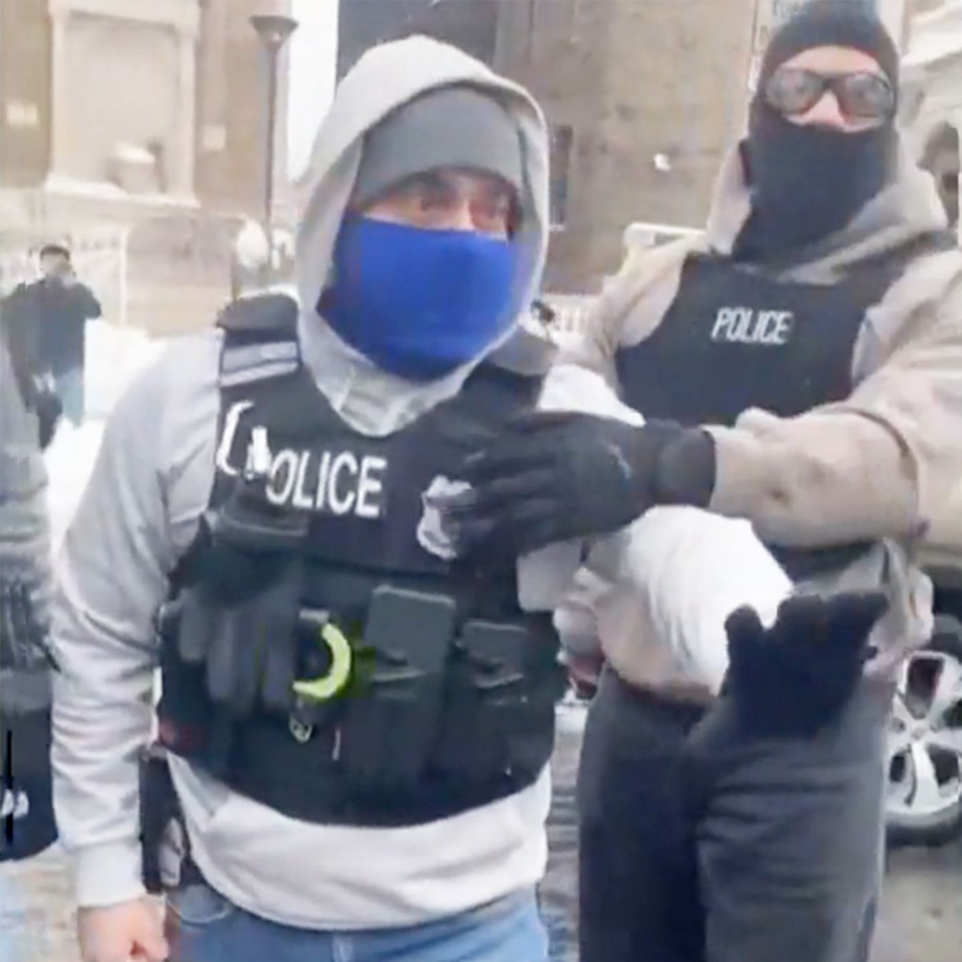 ICE-Einsatz endet in Verkehrsunfall &ndash;&nbsp;drei Kinder schwer verletzt