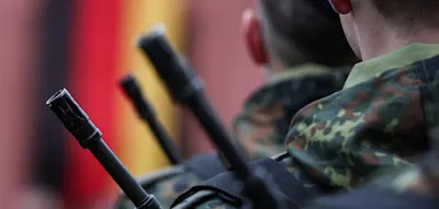 Zahl der minderj&auml;hrigen Rekruten steigt auf Rekordhoch &ndash; Linke beklagt fehlenden Schutz