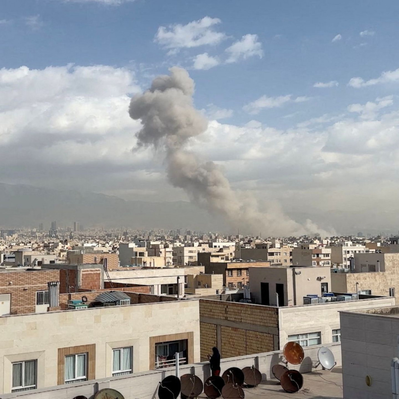 Israel und USA greifen Iran an &ndash; Regime reagiert mit drastischen Worten