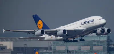 30.000 Deutsche in Golfregion gestrandet &ndash; Lufthansa-Flugzeug fliegt leer von Abu Dhabi nach M&uuml;nchen