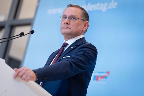 Chrupalla kritisiert Angriffe auf den Iran &ndash;&nbsp;und nennt Trump &bdquo;Kriegspr&auml;sident&ldquo;