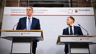 Ministerpr&auml;sidenten dr&auml;ngen auf &Uuml;berpr&uuml;fung der Mineral&ouml;l-Konzerne