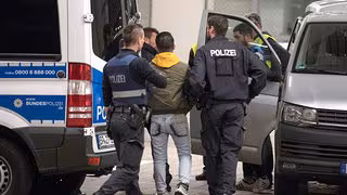 Fast zwei Drittel aller geplanten Abschiebungen scheitern