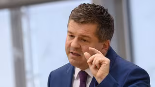 Schulze: Zuspitzung auf zwei Parteien wird es auch in Sachsen-Anhalt geben