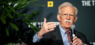 &bdquo;Trump blickt auf Benzinpreise und fragt sich, ob ihm die m&ouml;glichen Folgen bewusst waren&ldquo;