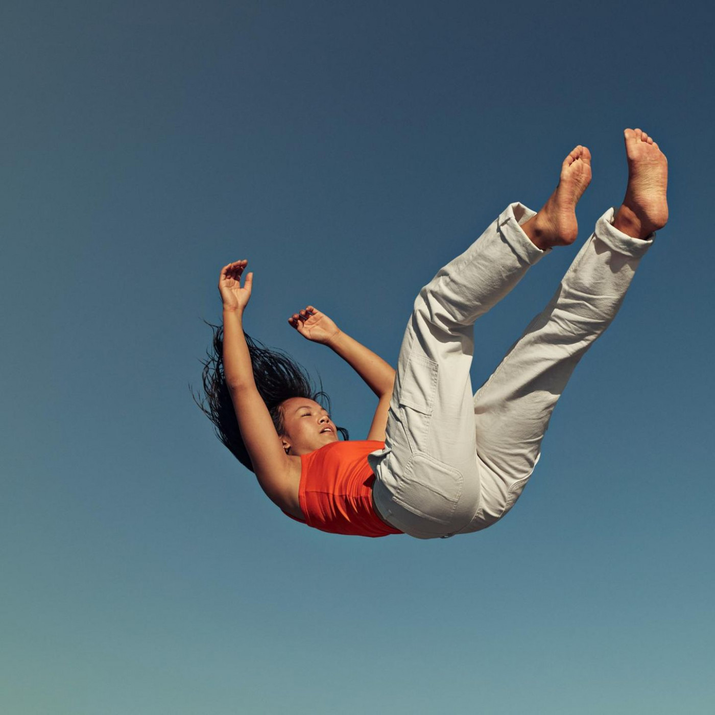 Warum zuckt man beim Einschlafen pl&ouml;tzlich?