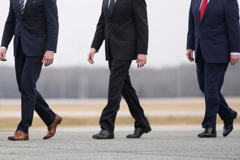 Trump ist besessen von einer Schuh-Marke &ndash; und verschenkt sie reihenweise