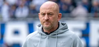 &bdquo;Hochgradig asozial&ldquo; &ndash; Kaiserslautern-Trainer weist eigenen Mitarbeiter zurecht