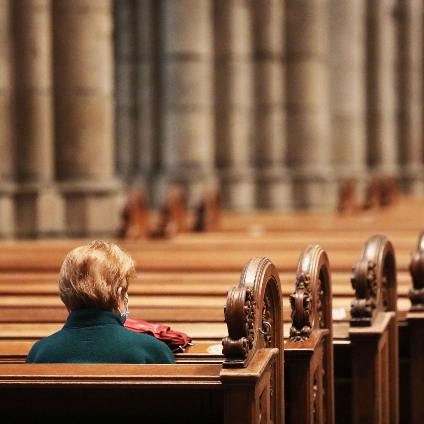 Mehr als 600 000 Menschen traten 2025 aus beiden Kirchen aus