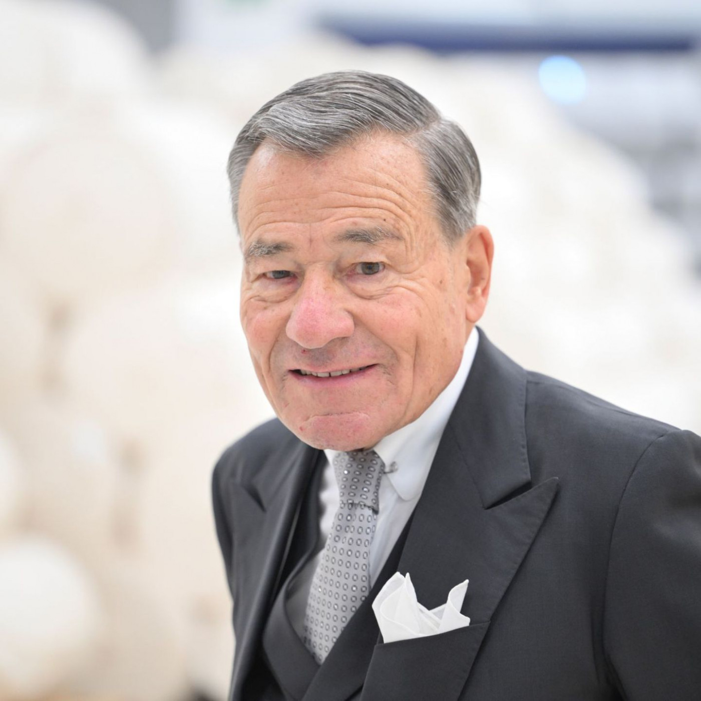 Wolfgang Grupp zur&uuml;ck im Trigema-B&uuml;ro