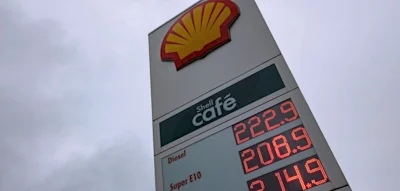 &bdquo;H&ouml;rt auf, Euch die Taschen vollzumachen&ldquo; &ndash; Koalition kritisiert Mineral&ouml;lkonzerne