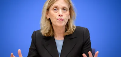 Bildungsministerin Prien kritisiert Linke wegen antisemitischen Beschlusses