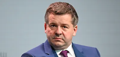 Ministerpr&auml;sident bietet Kaulitz-Br&uuml;dern Schlafplatz an &ndash; Video sorgt f&uuml;r &Auml;rger