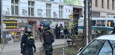 Polizei geht nach Anschlag auf Stromversorgung gegen linksextreme Sabotagezelle vor