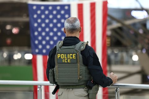 Trump-Regierung setzt ICE-Mitarbeiter an Flugh&auml;fen ein