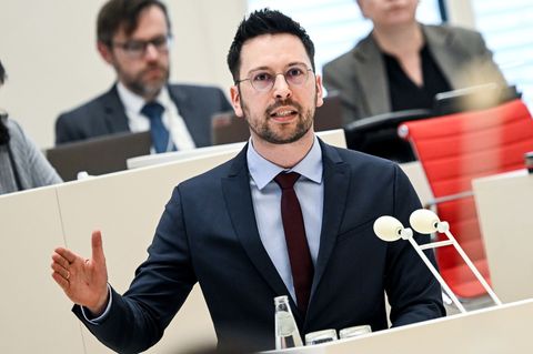 AfD zeigt Verst&auml;ndnis f&uuml;r &bdquo;Ausl&auml;nder raus&ldquo;-Rufe auf Teenie-Party