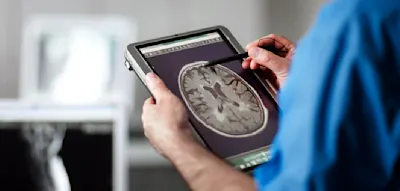 Wie Sie eine Hirnhautentz&uuml;ndung fr&uuml;hzeitig bemerken &ndash; und sich sch&uuml;tzen