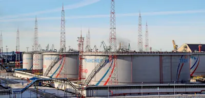 Russischer Ostsee-Hafen brennt &ndash; Ukraine mit fast 1000 Drohnen in 24 Stunden angegriffen