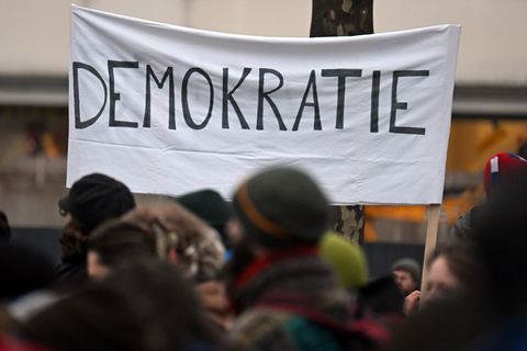 Studie: Demokratie weltweit unter Druck