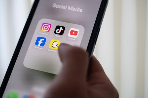 &Ouml;sterreich k&uuml;ndigt Social-Media-Verbot f&uuml;r Unter-14-J&auml;hrige an