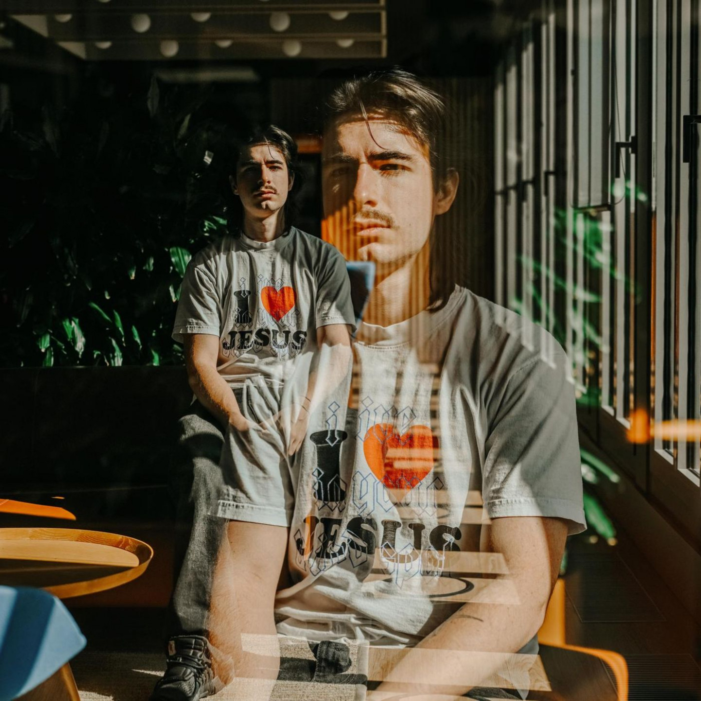 Und dann bauten sie aus den Akten Epsteins Postfach